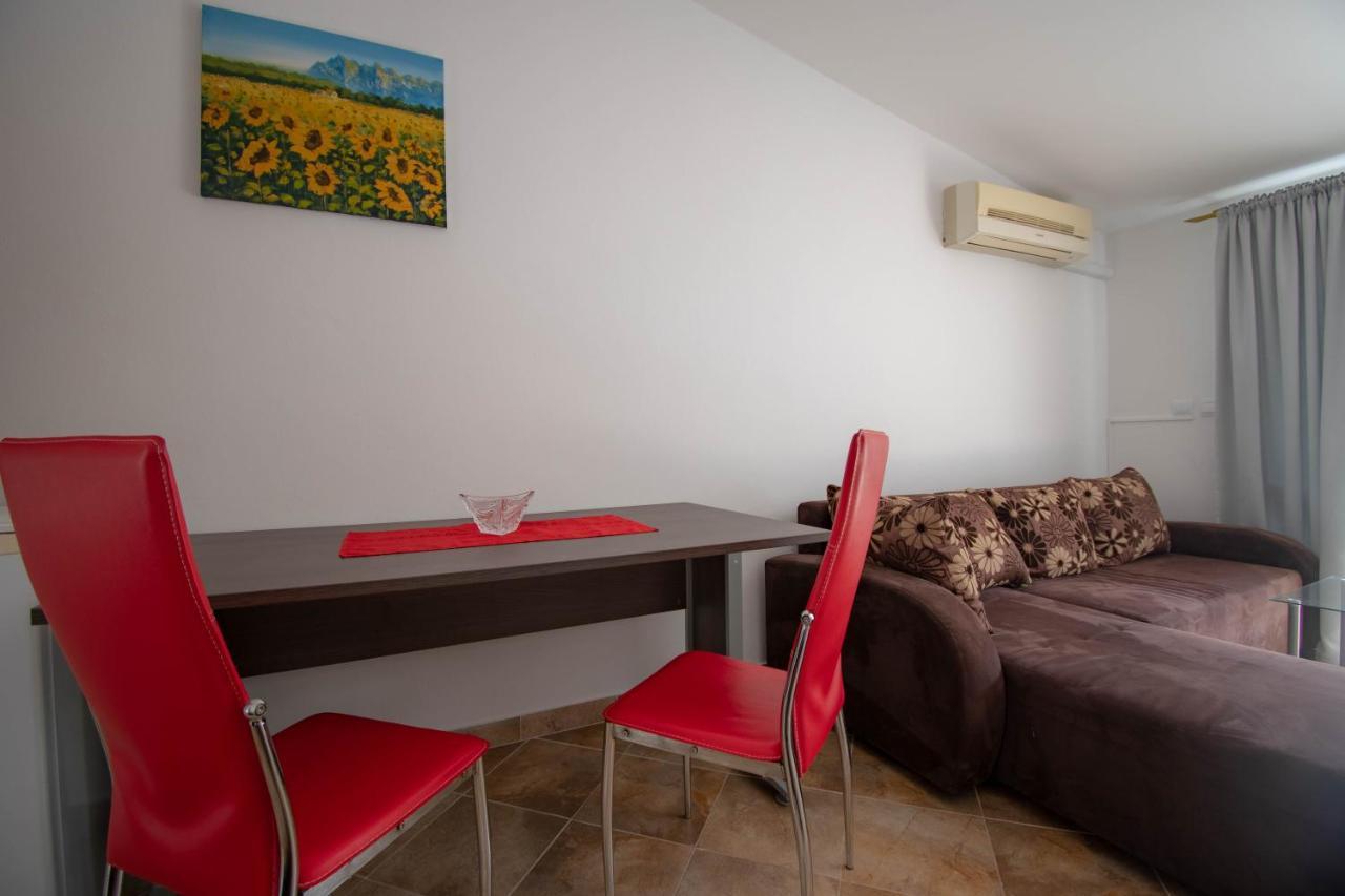 Apartments Betty Borik Rovinj Eksteriør billede
