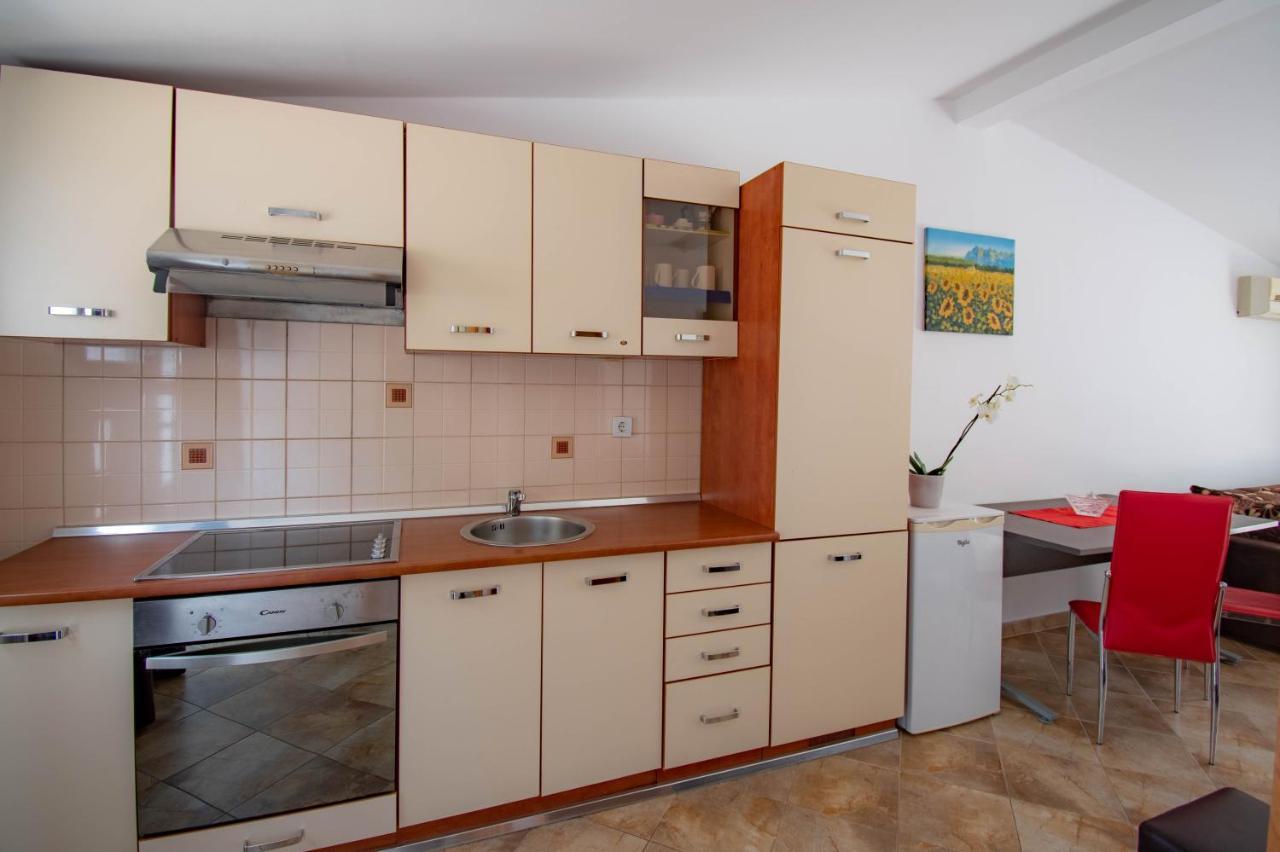 Apartments Betty Borik Rovinj Eksteriør billede
