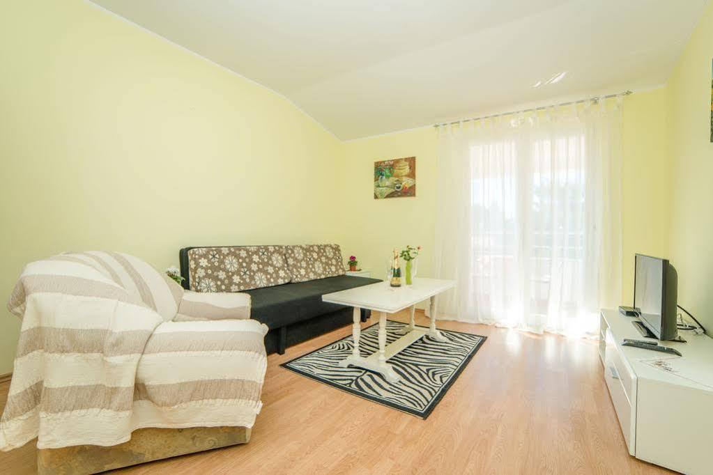 Apartments Betty Borik Rovinj Eksteriør billede