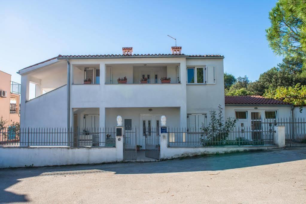 Apartments Betty Borik Rovinj Eksteriør billede