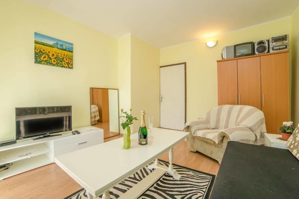 Apartments Betty Borik Rovinj Eksteriør billede