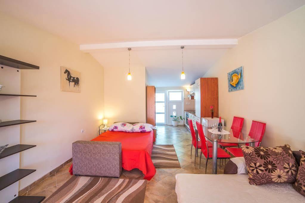 Apartments Betty Borik Rovinj Eksteriør billede