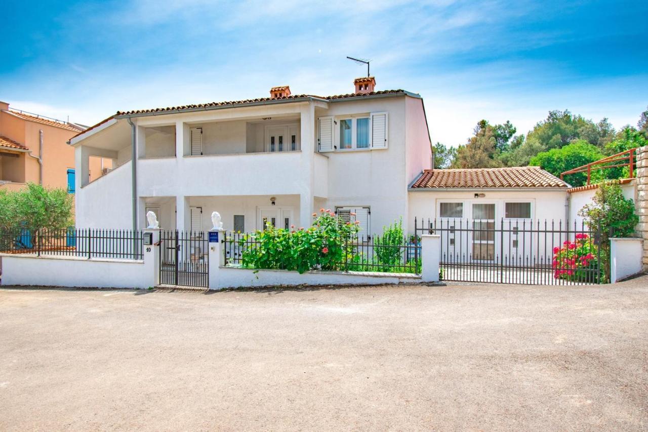 Apartments Betty Borik Rovinj Eksteriør billede